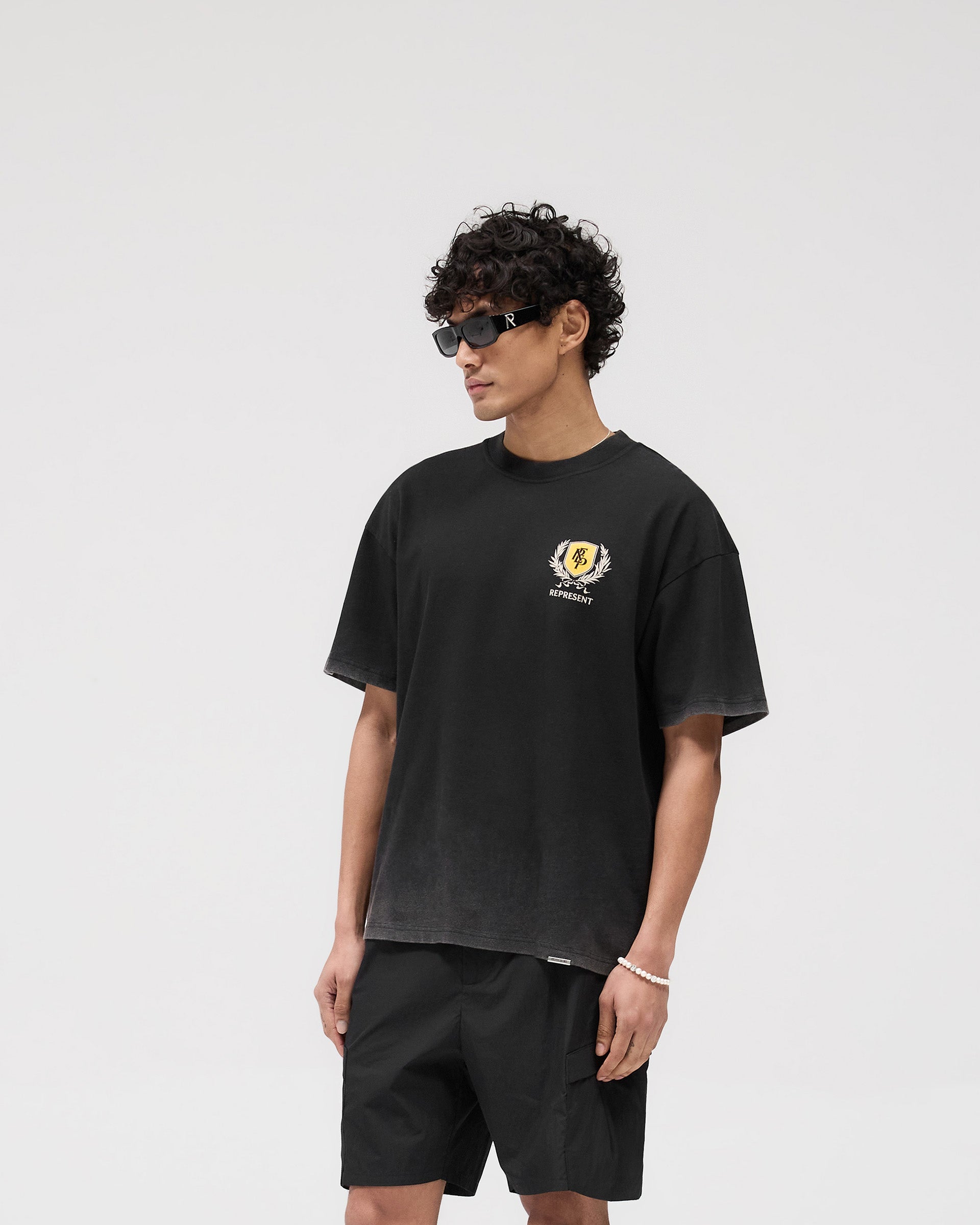 Crest T-Shirt - Vintage Black