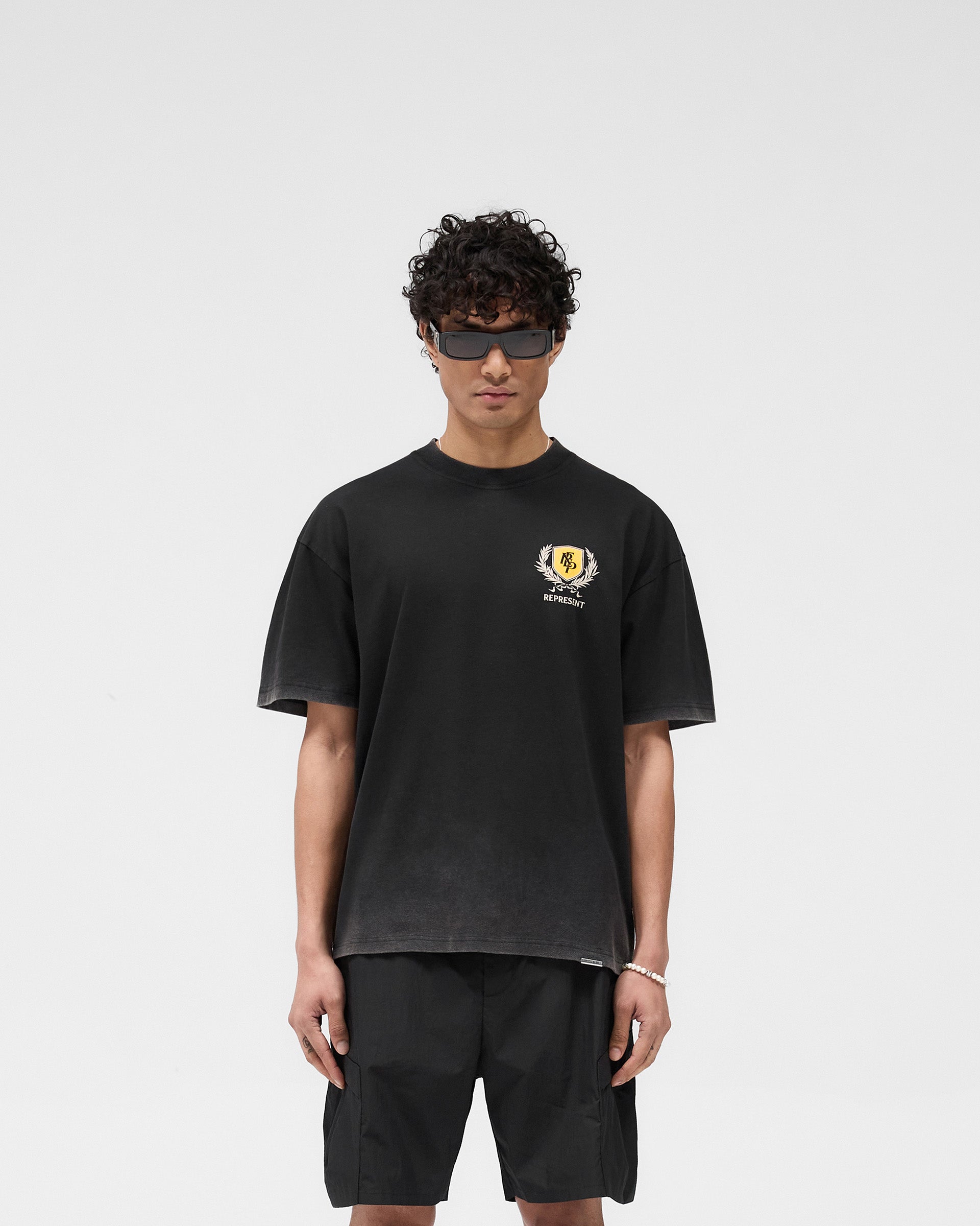 Crest T-Shirt - Vintage Black