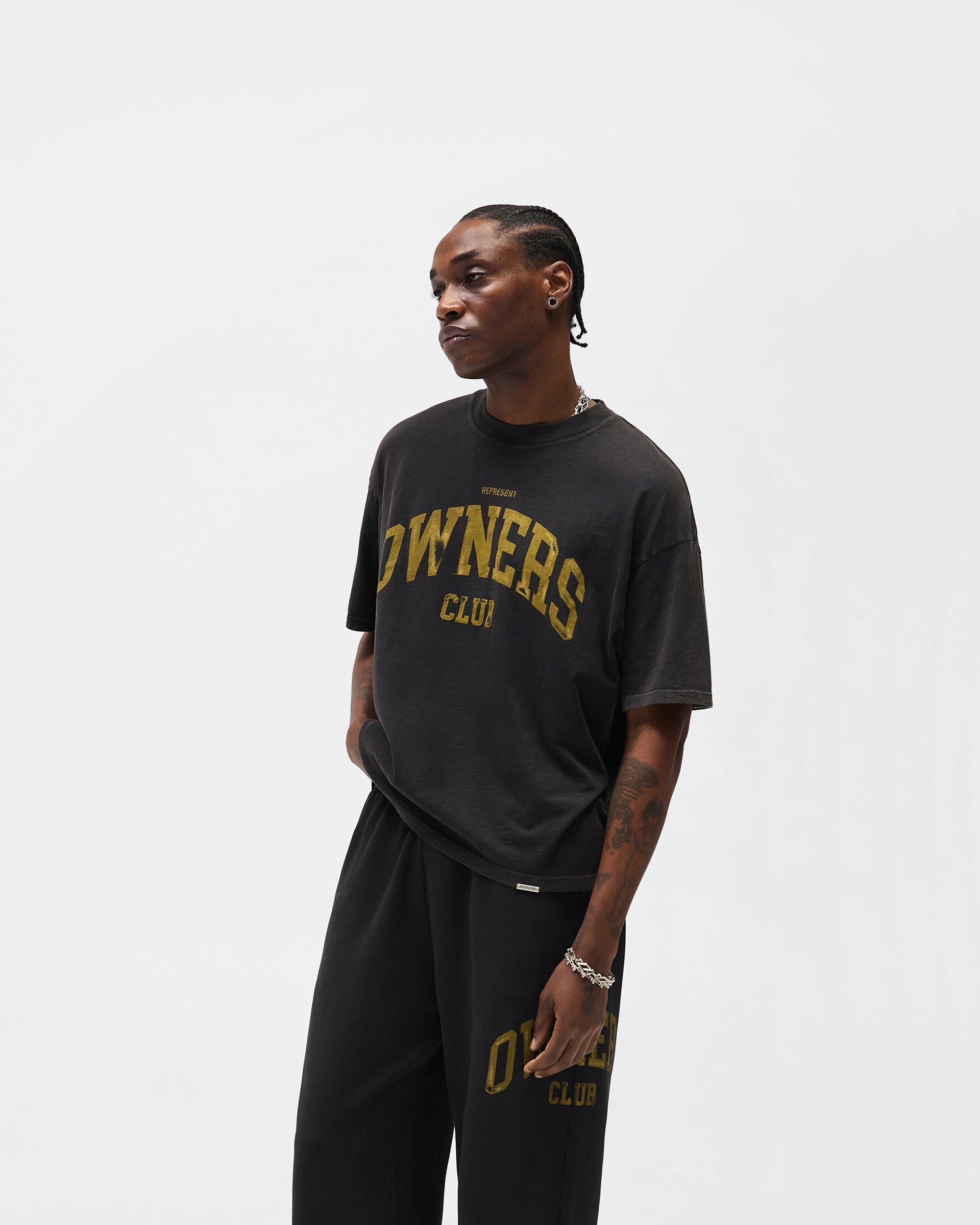 Represent_Owners_Club_T-Shirt_-_Faded_Black_04.jpg