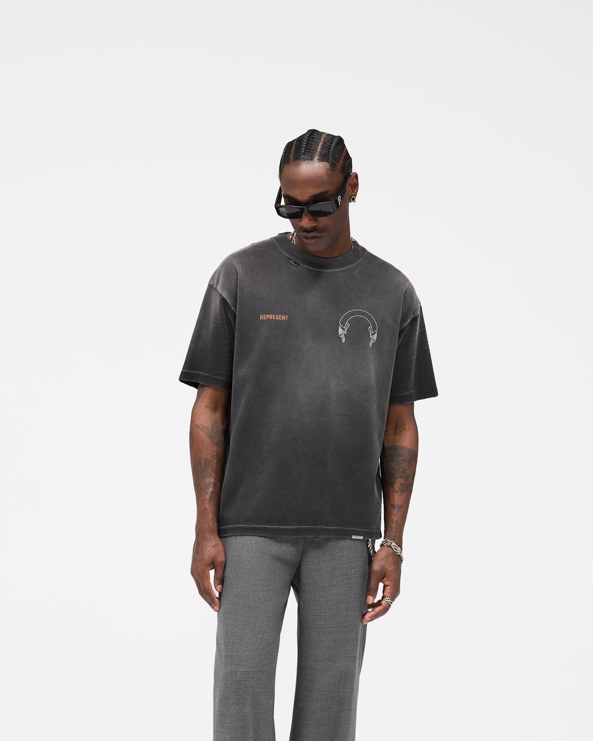 Represent_Banner_T-Shirt_-_Stained_Black_03.jpg