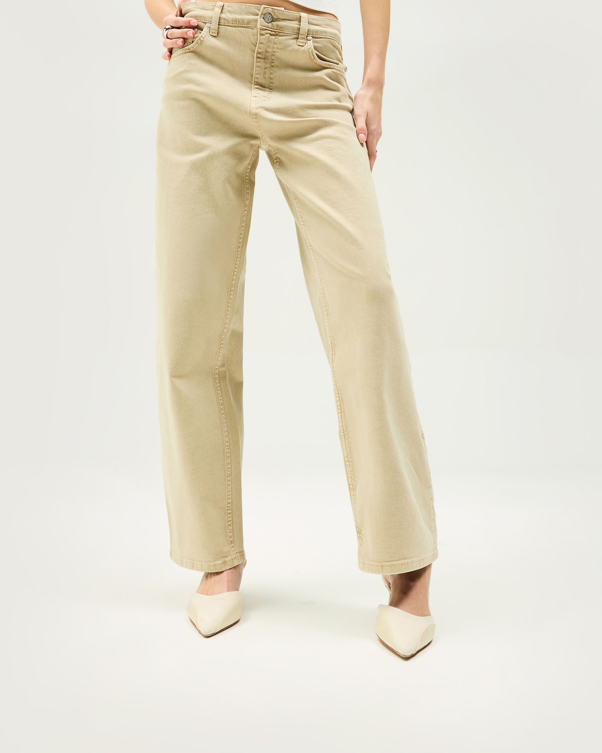 Balloon Leg Jean - Iced Latte