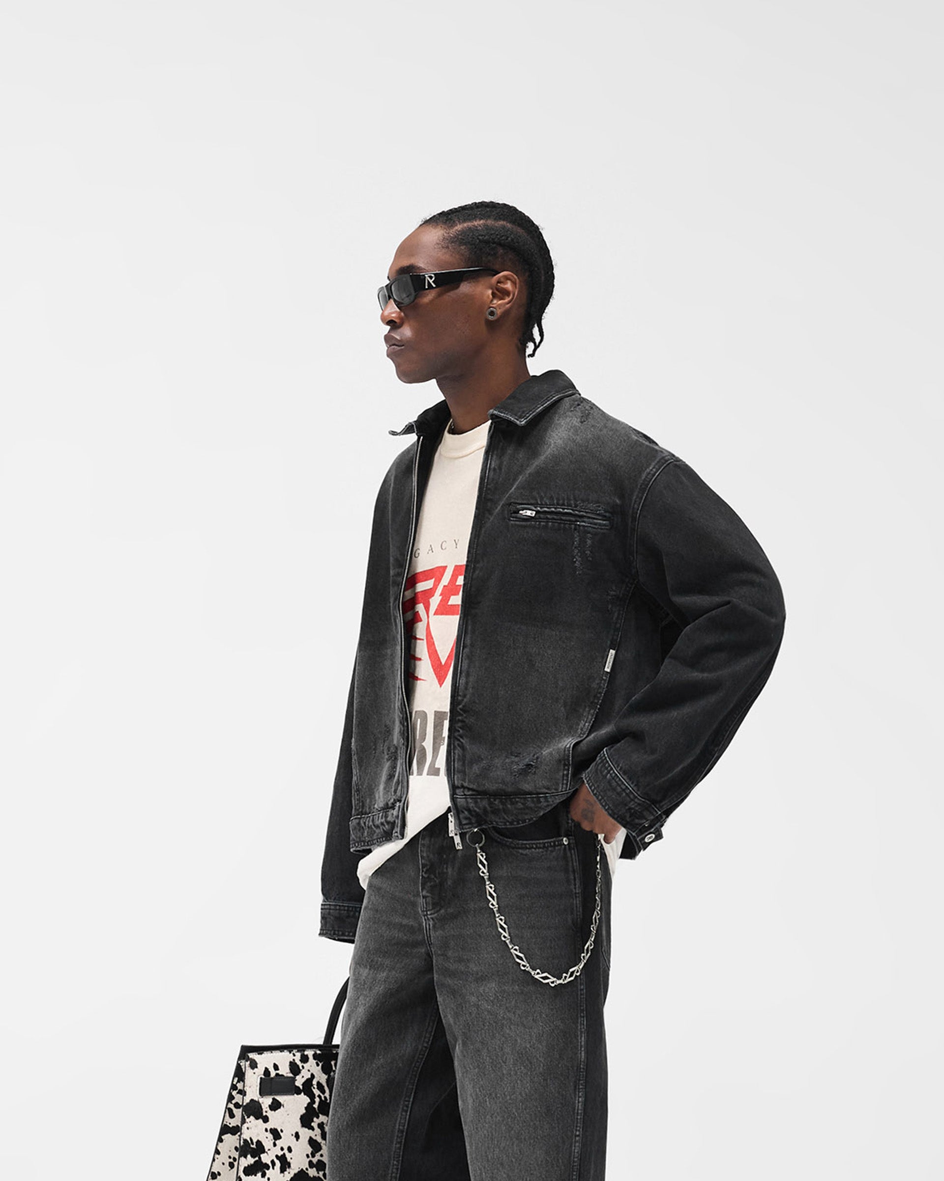 _0003__0033_FW MODEL ECOM DROP 10139 1.jpg