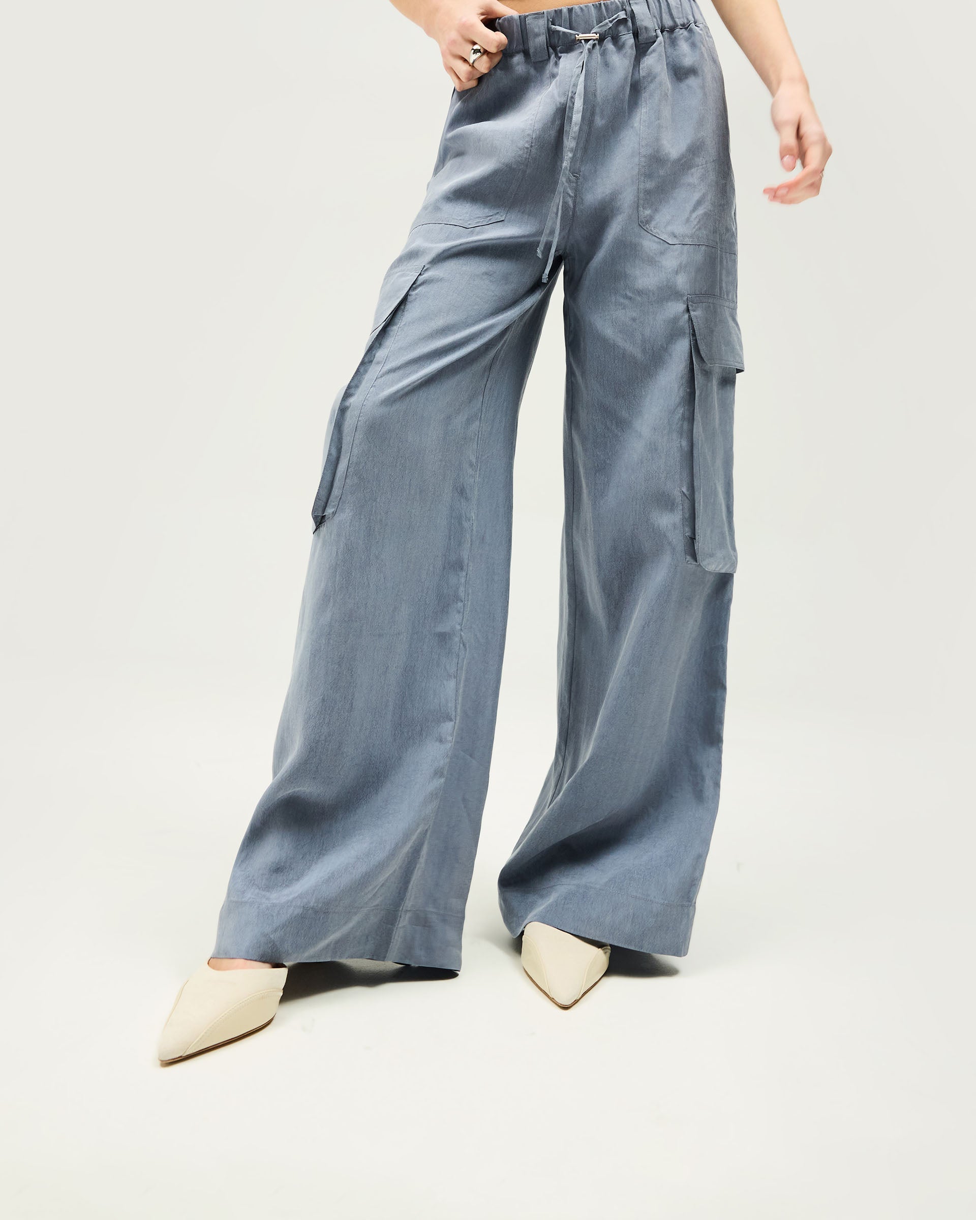 Elevate Cargo - Steel Blue