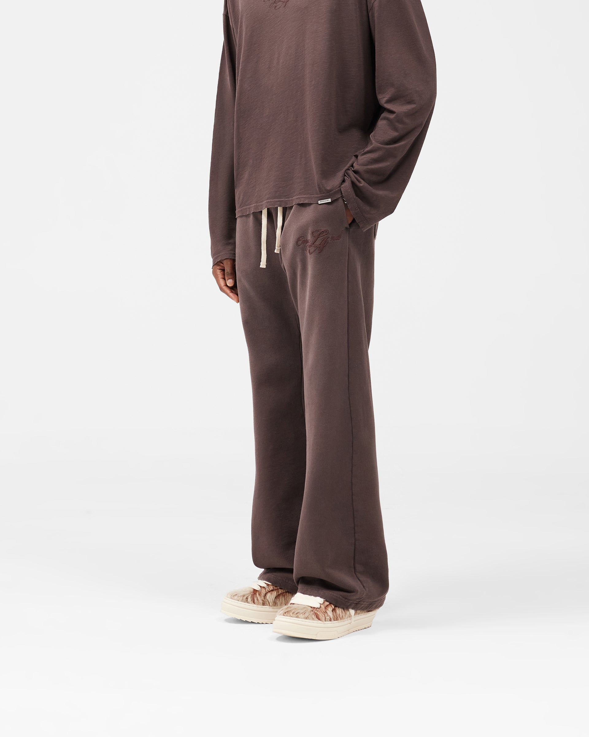 EngLAnd_Sweatpant_-_Washed_Brown_02.jpg