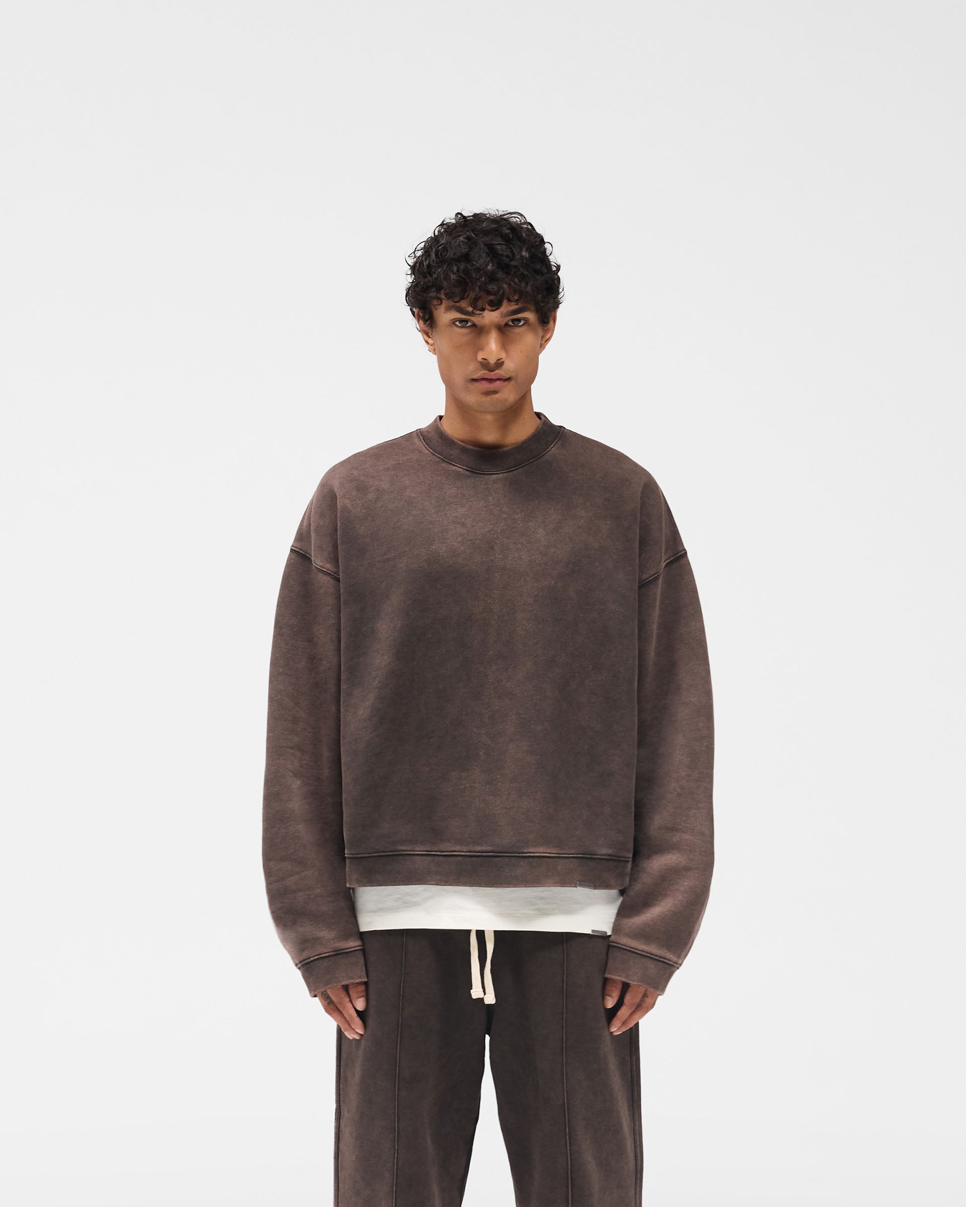 Initial_Boxy_Sweater_-_Coffee_03.jpg