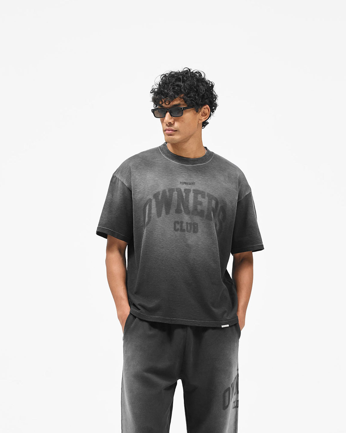 Represent Owners Club T-Shirt - Weathered Black