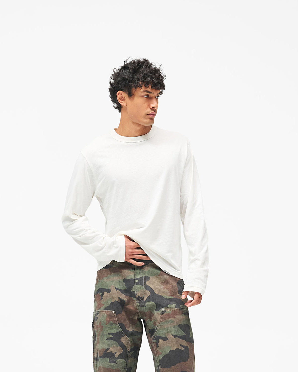 Gh Long Sleeve T-Shirt - Flat White - Cropped Model - Front