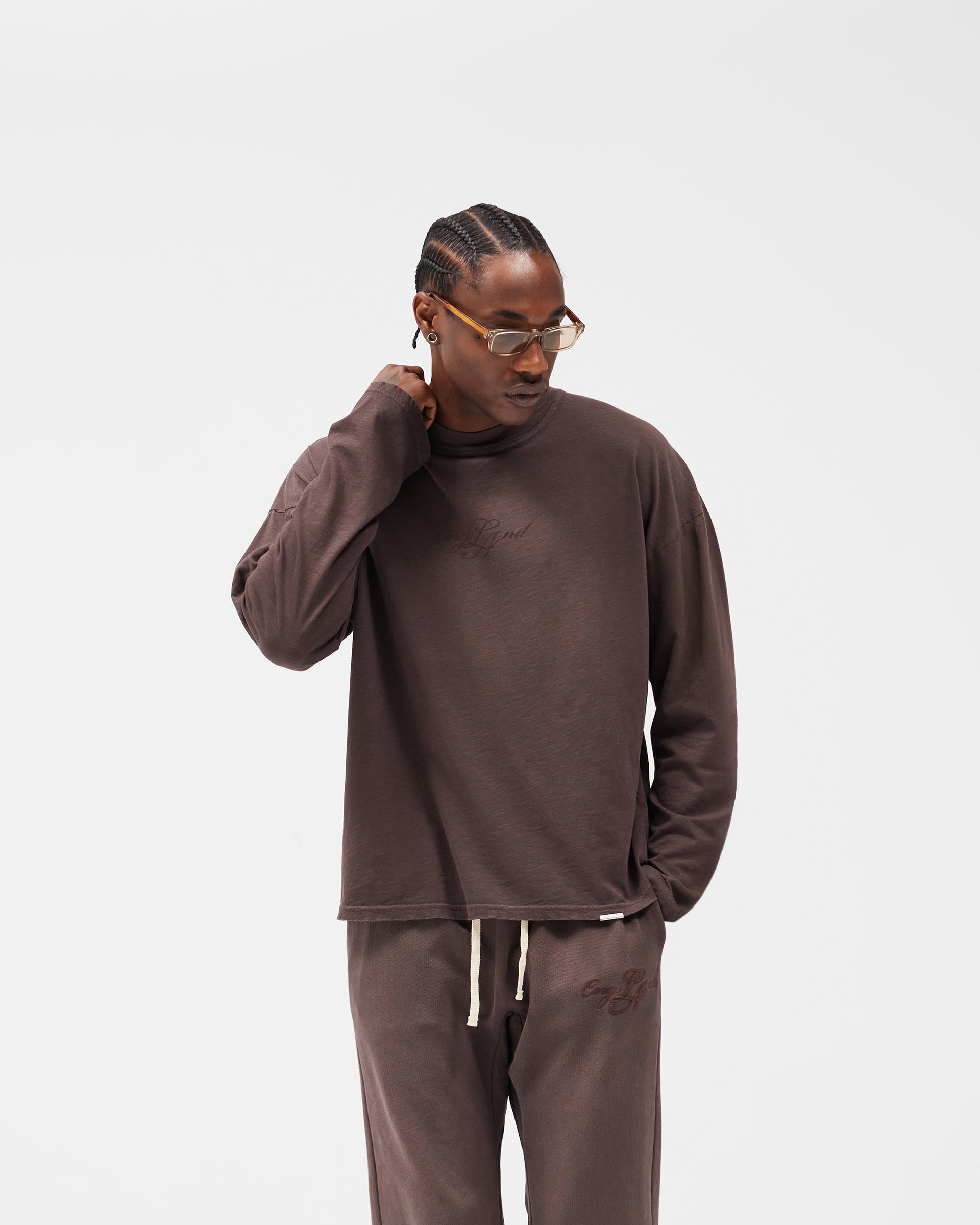 EngLAnd_Long_Sleeve_T-Shirt_-_Washed_Brown_04.jpg