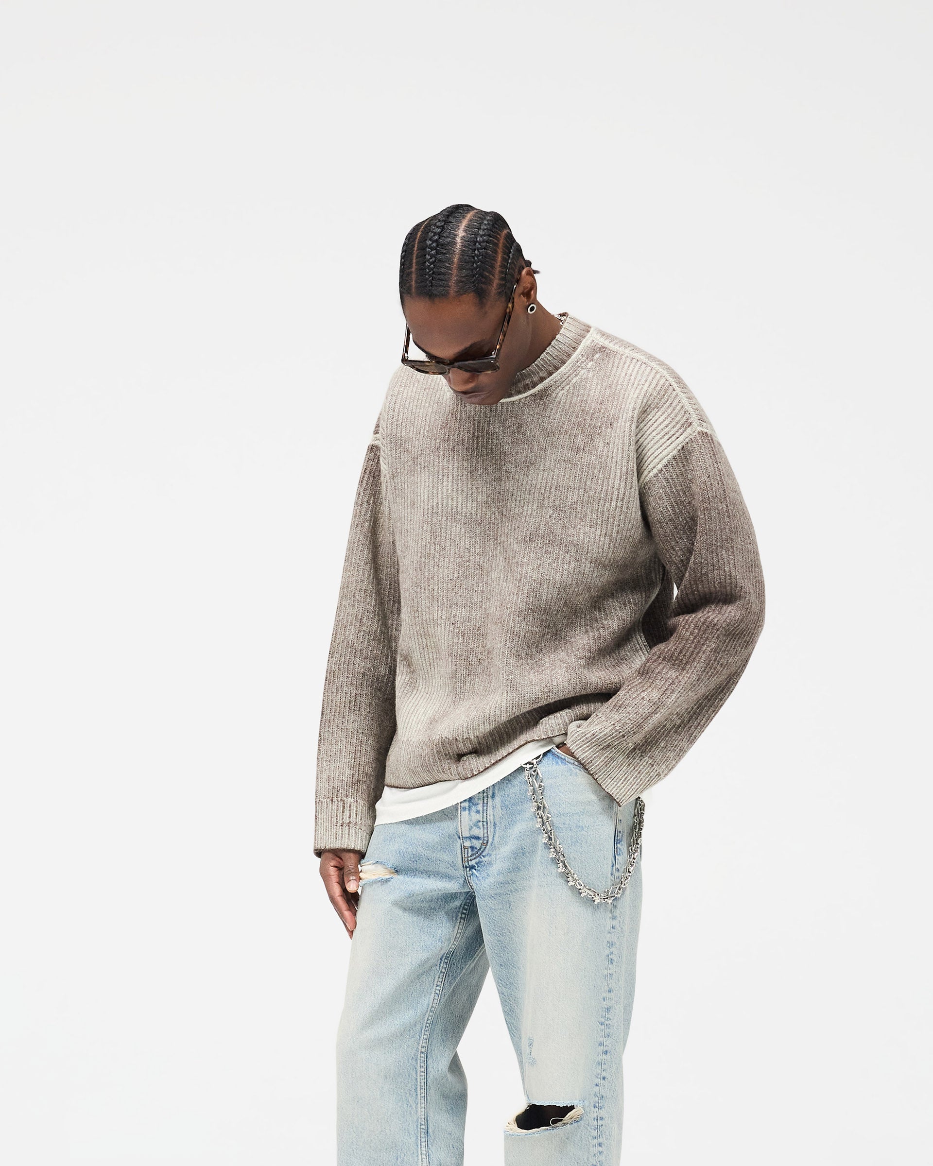 Reversible_Fade_Out_Sweater_-_Nero_02.jpg
