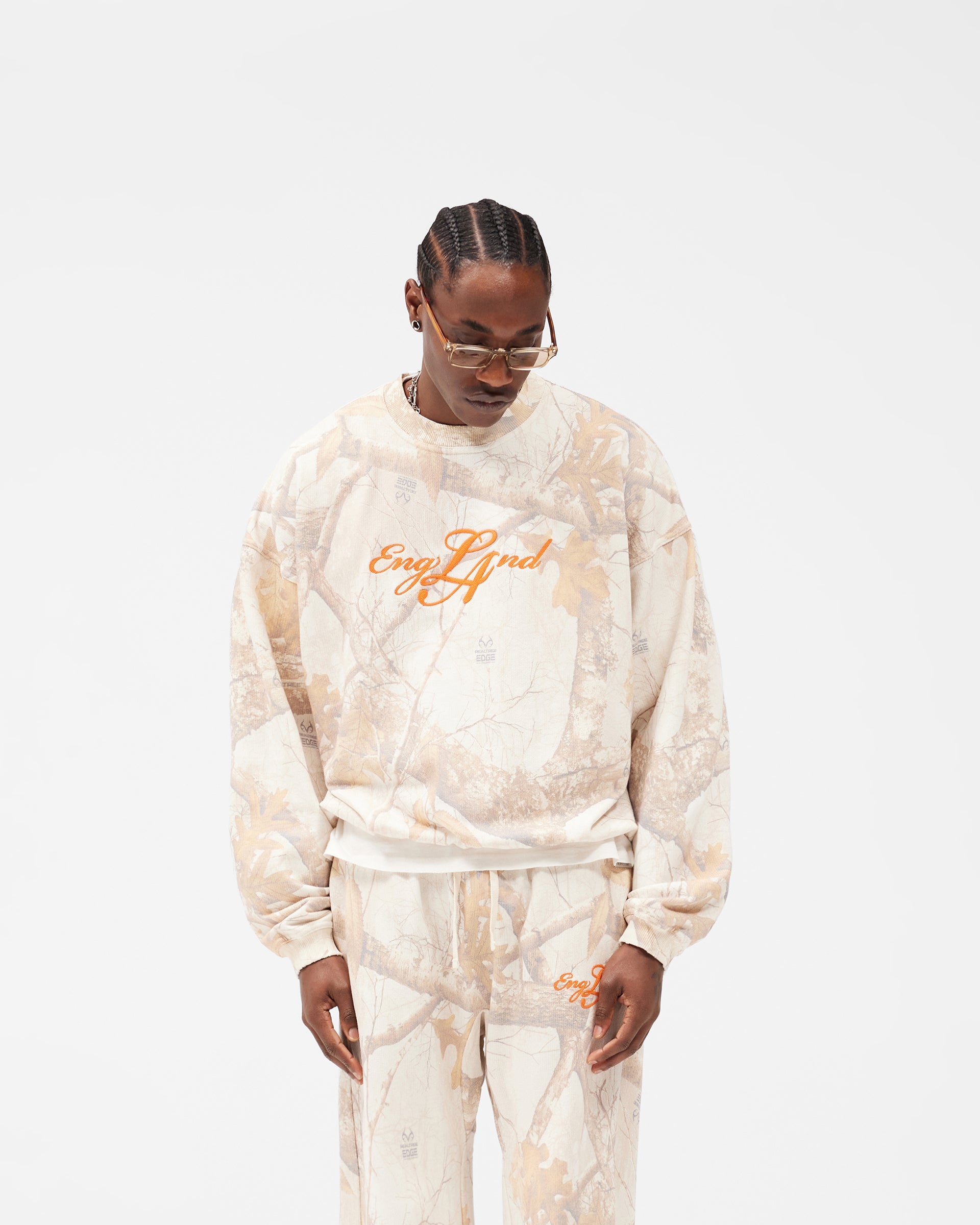 EngLAnd_Sweater_-_Washed_White_Realtree__02.jpg