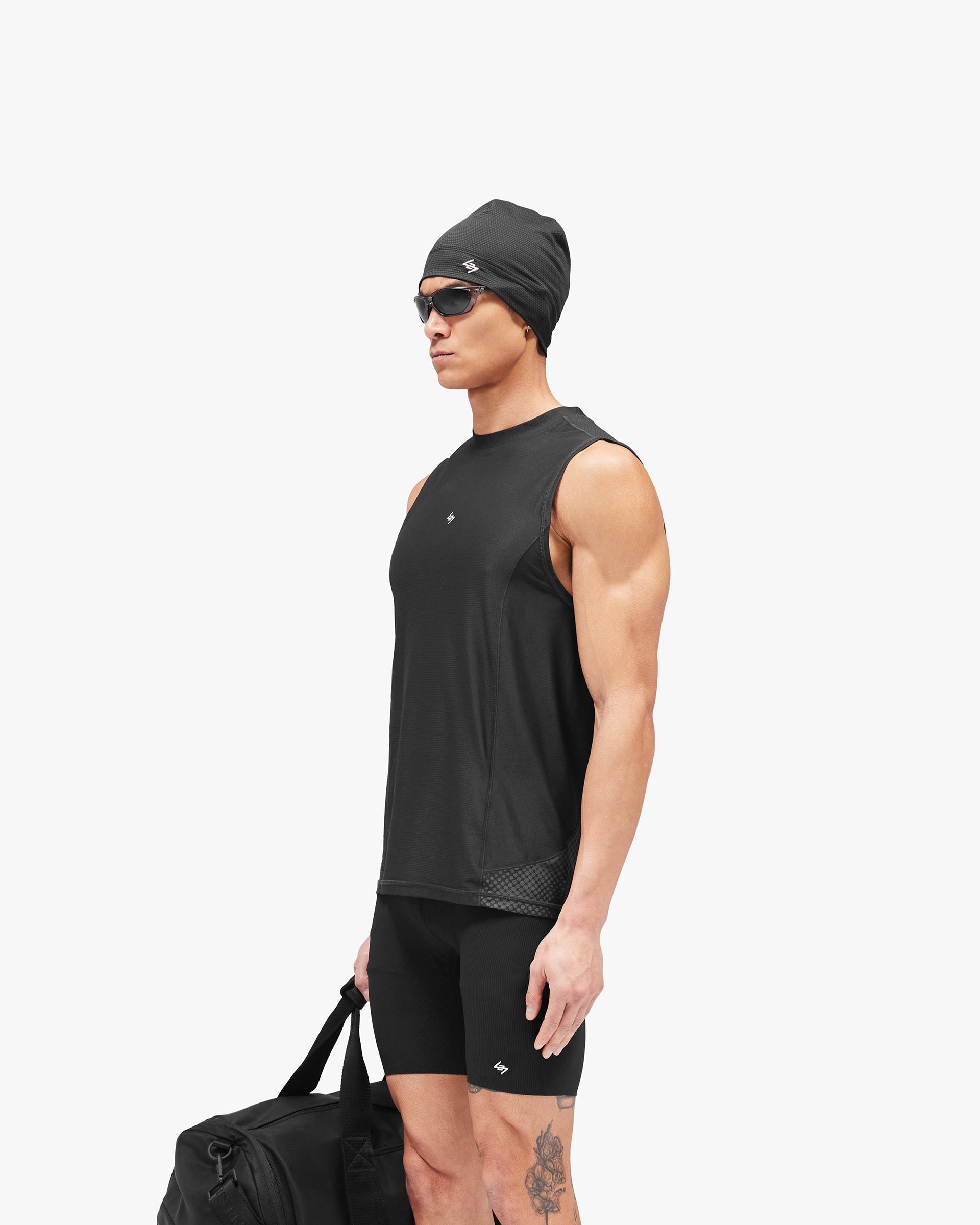 247 Hybrid Tank - Black Fade Out