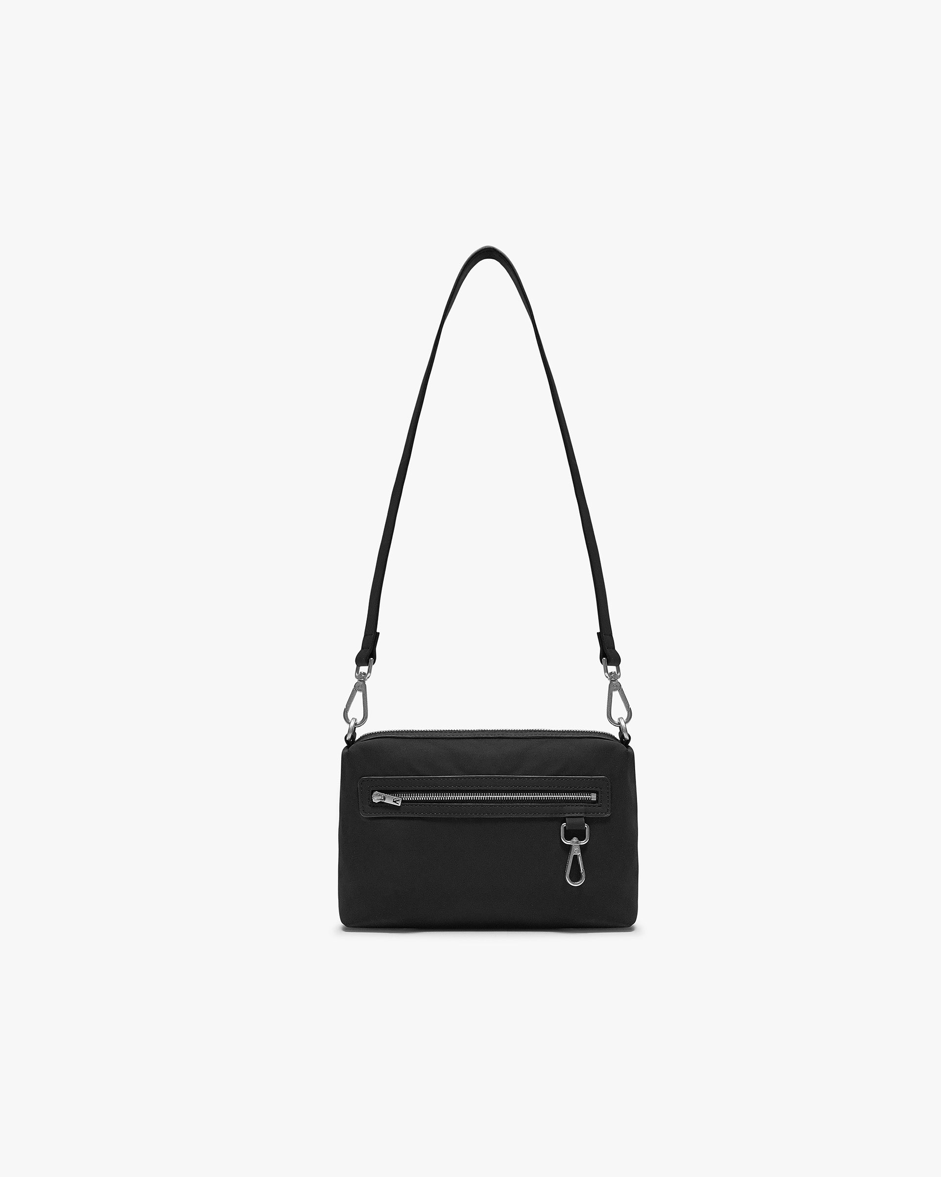 Nylon_Messenger_Bag_-_Black_01.jpg