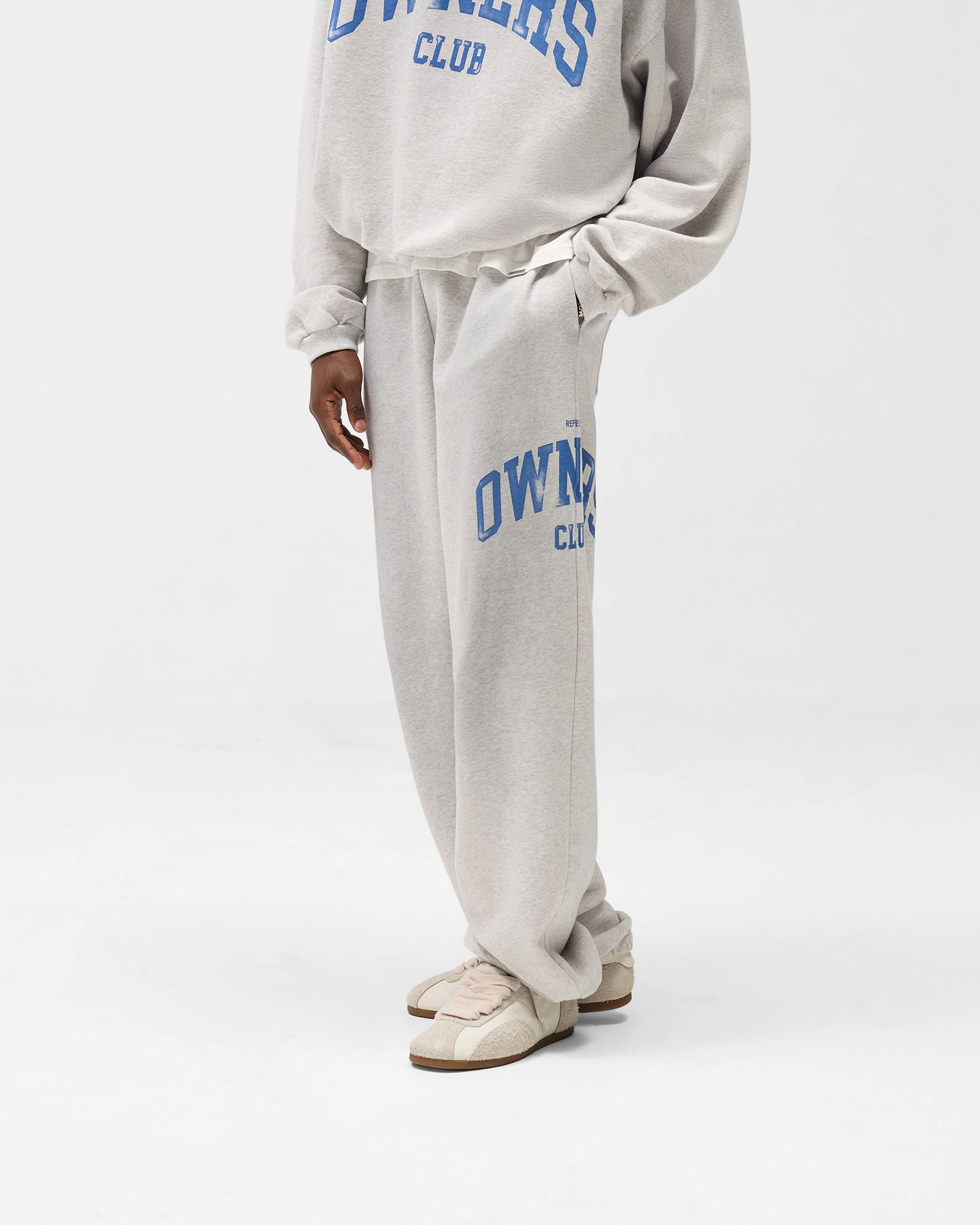 Represent_Owners_Club_Sweatpant_-_Sprayed_Ice_Grey_Marl_04.jpg